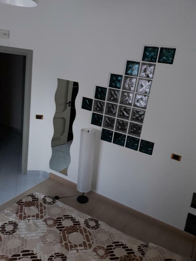 Rooms Center Wolf - Matrimoniale E Comunicanti Матера Екстериор снимка